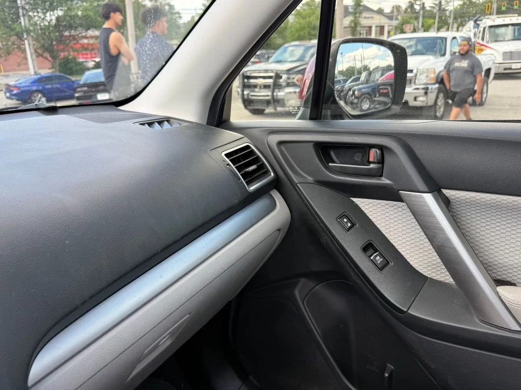 Used 2017 Red Subaru 2.5i Premium image 22