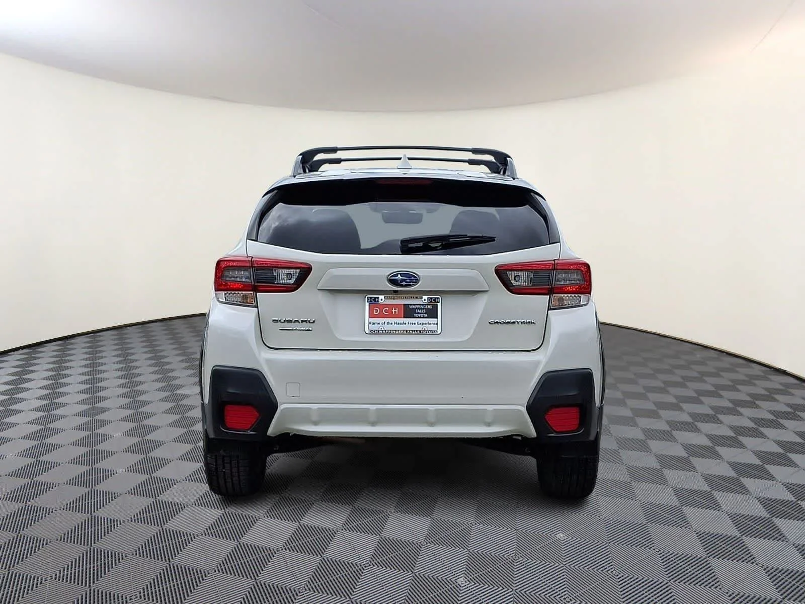 Used 2022 Crystal White Pearl Subaru Premium image 6