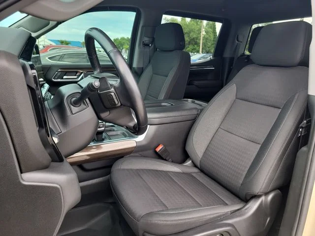 Used 2022  Chevrolet LT Trail Boss image 20