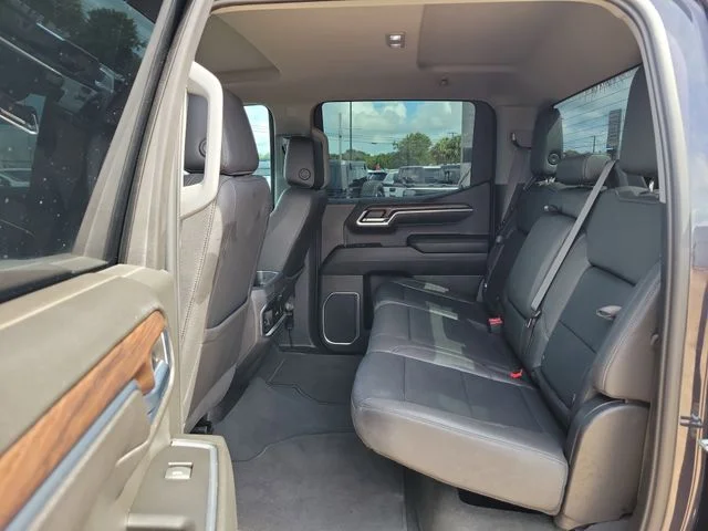 Used 2023 Silver GMC SLT image 11