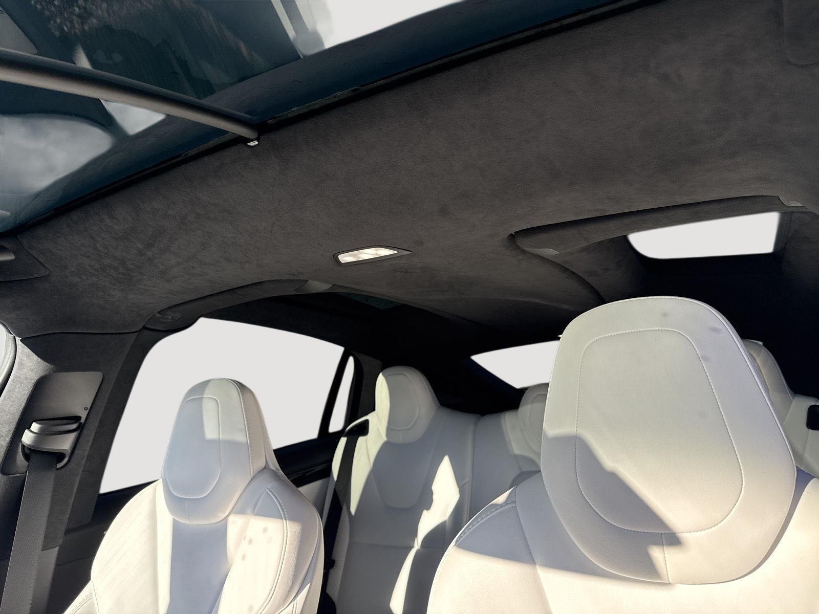 Used 2018 Pearl White Multi-Coat Tesla P100D image 19