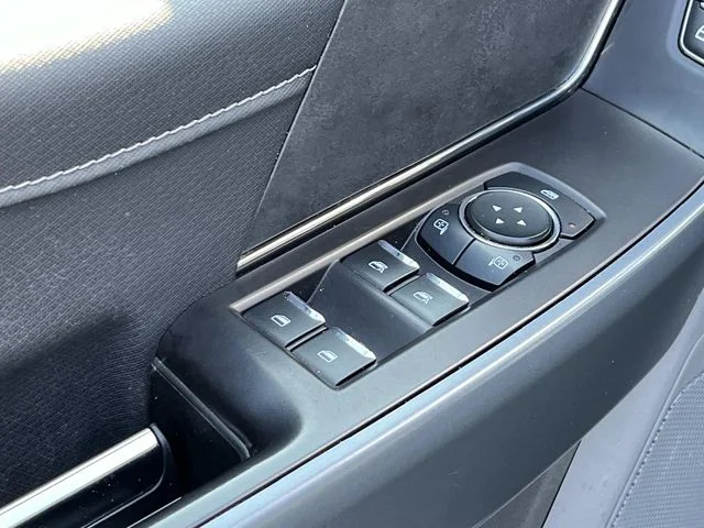 Used 2024 White Ford XLT image 25