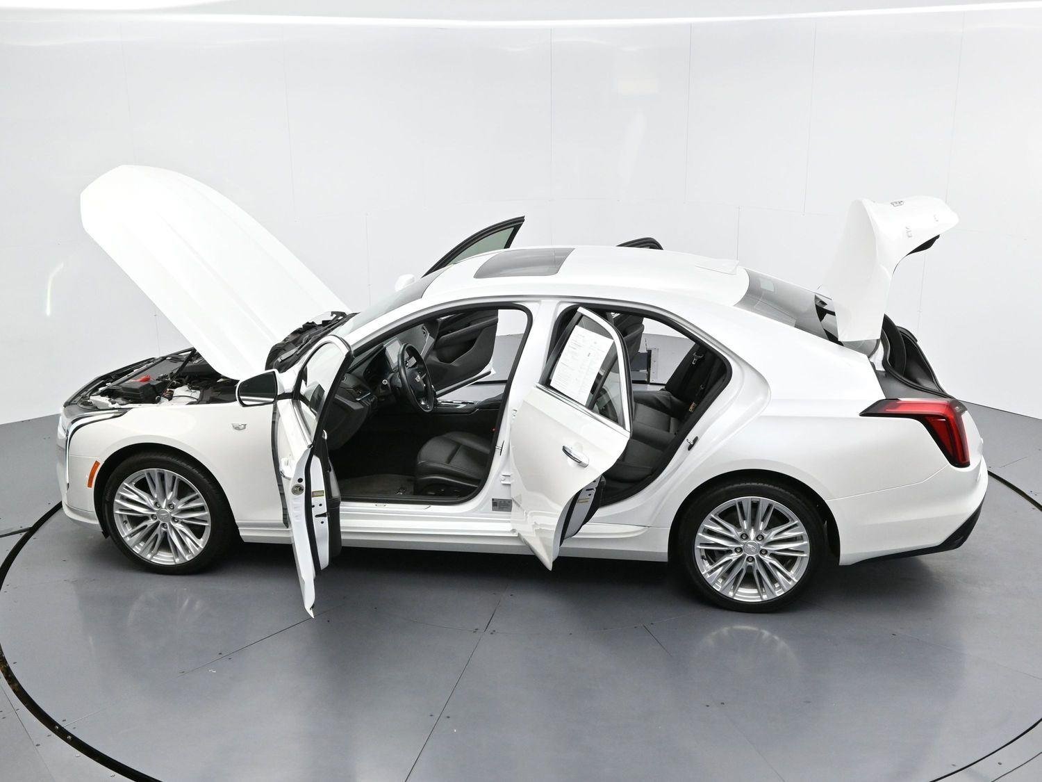 Used 2022 Crystal White Tricoat Cadillac Premium Luxury image 43
