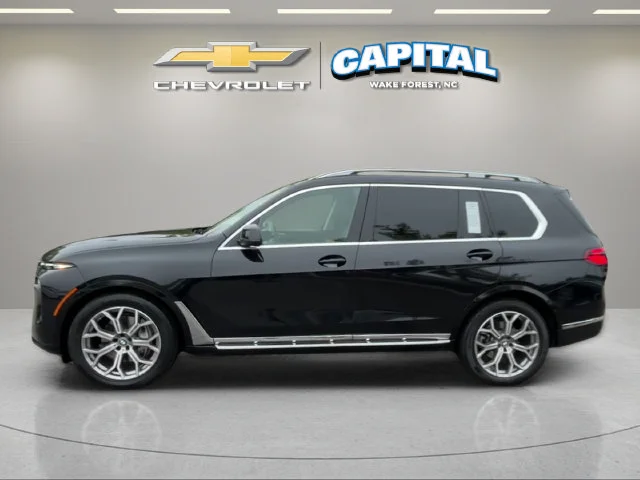 Used 2026  BMW xDrive40i image 2