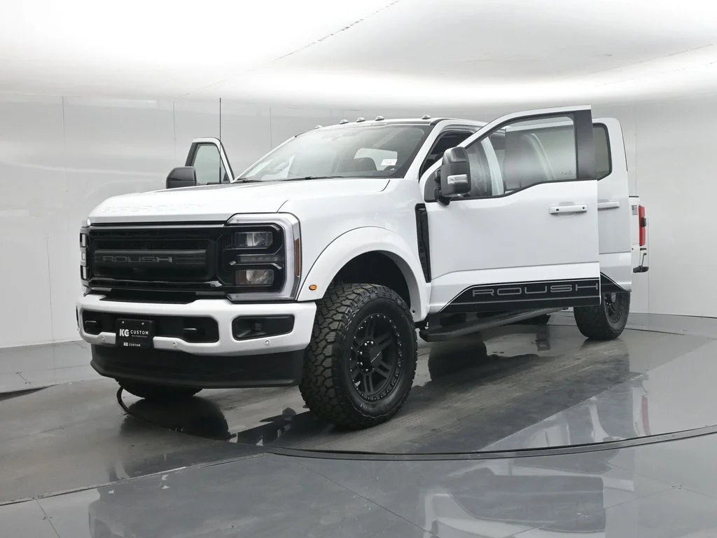 New 2026 Oxford White Ford Lariat image 33