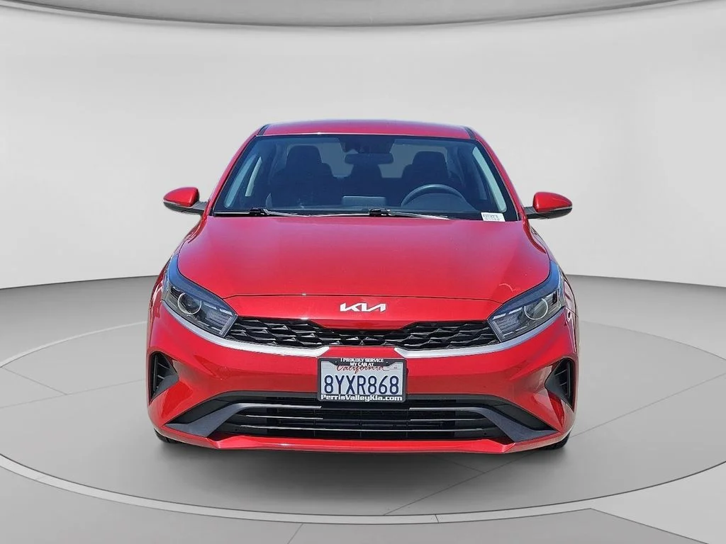 Used 2022 Red Kia LXS image 8