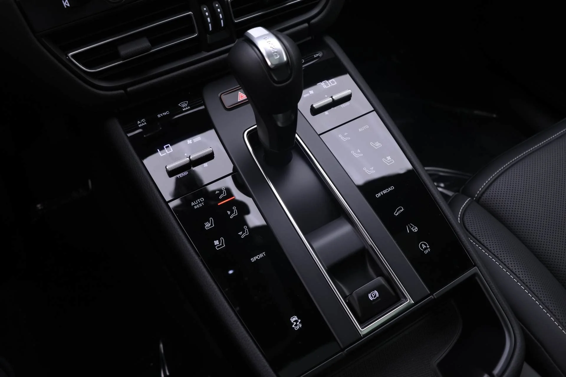 Used 2025 White Porsche  image 24