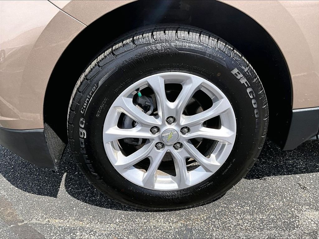Used 2018 Beige Chevrolet LS image 7