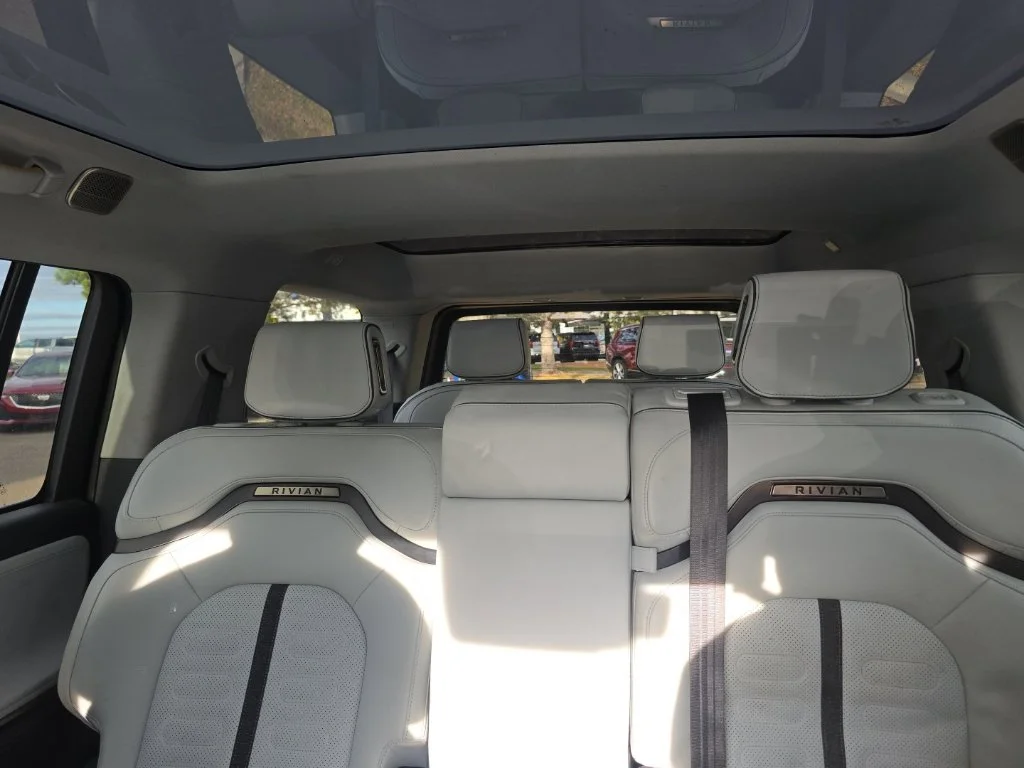 Used 2025 Glacier White Rivian Adventure Dual Motor Max Pack image 25