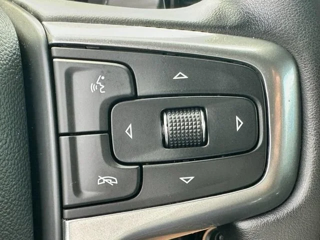Used 2024 Summit White Chevrolet RST image 19