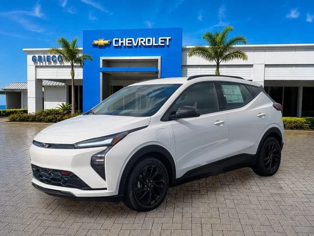 New 2027 Summit White Chevrolet RS image 3