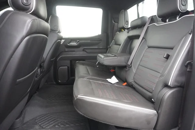 Used 2024 WHITE GMC AT4X image 22