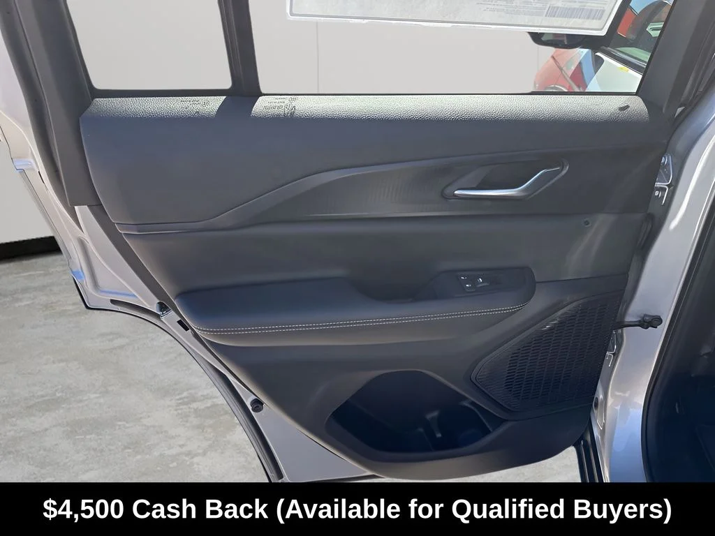 New 2026 Silver Zynith Jeep Laredo image 20