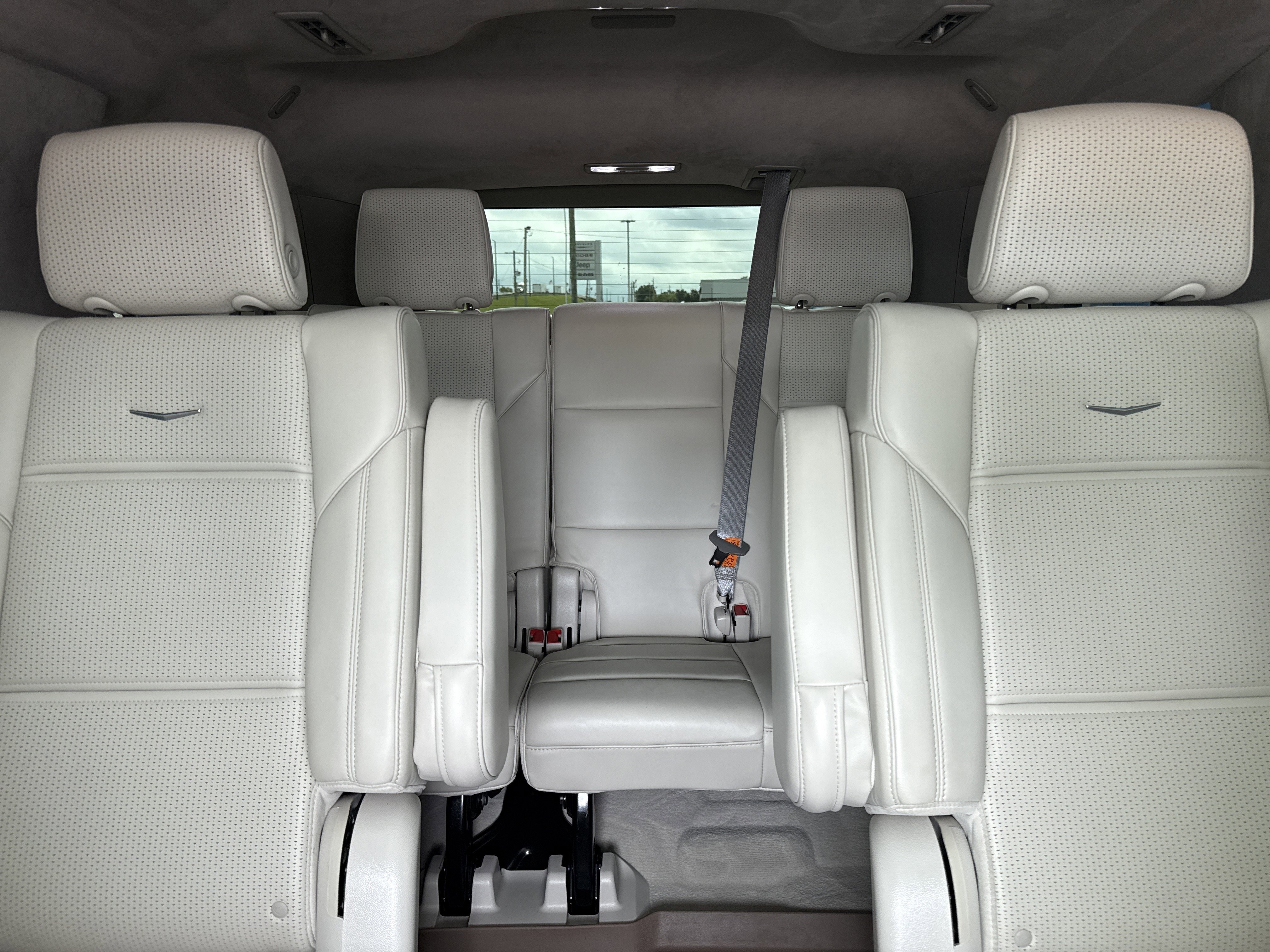 Used 2023 Sandstone Metallic Cadillac Sport Platinum image 22