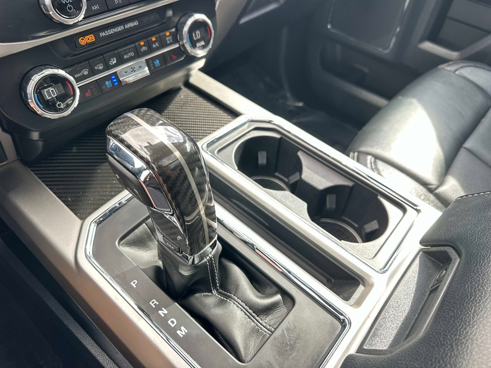 Used 2022 Gray Metallic Ford Lariat image 29