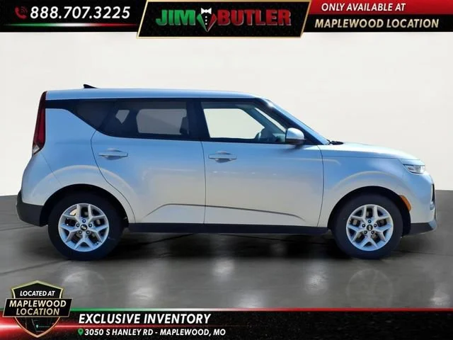 Used 2020  Kia S image 5