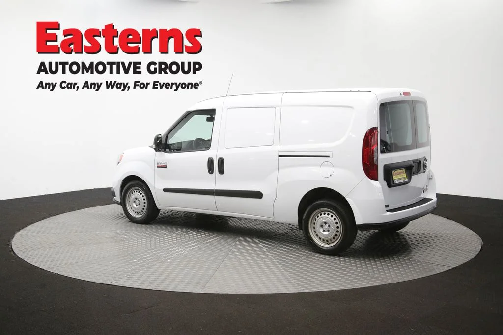 Used 2022 White Ram Base image 61