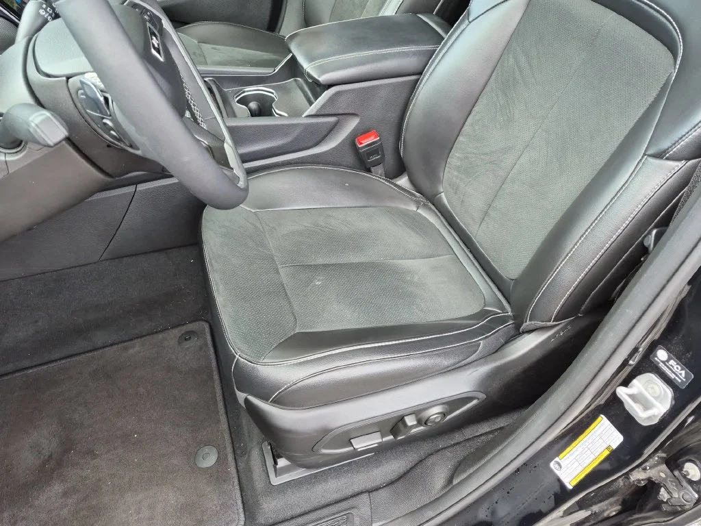 Used 2025 Black Jeep Altitude X image 22