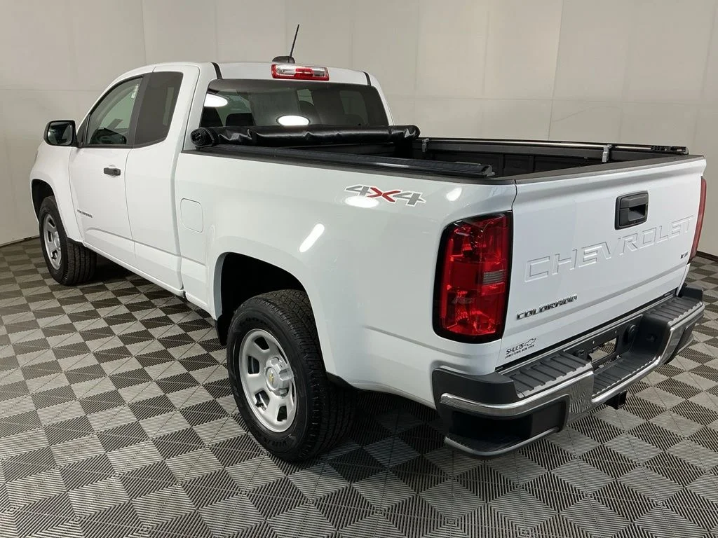 Certified Used 2022 White Chevrolet Work Truck image 9