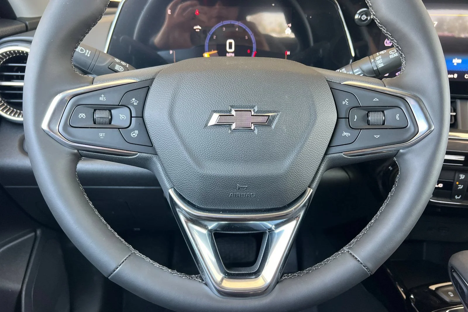 New 2026 Cacti Green Chevrolet ACTIV image 23
