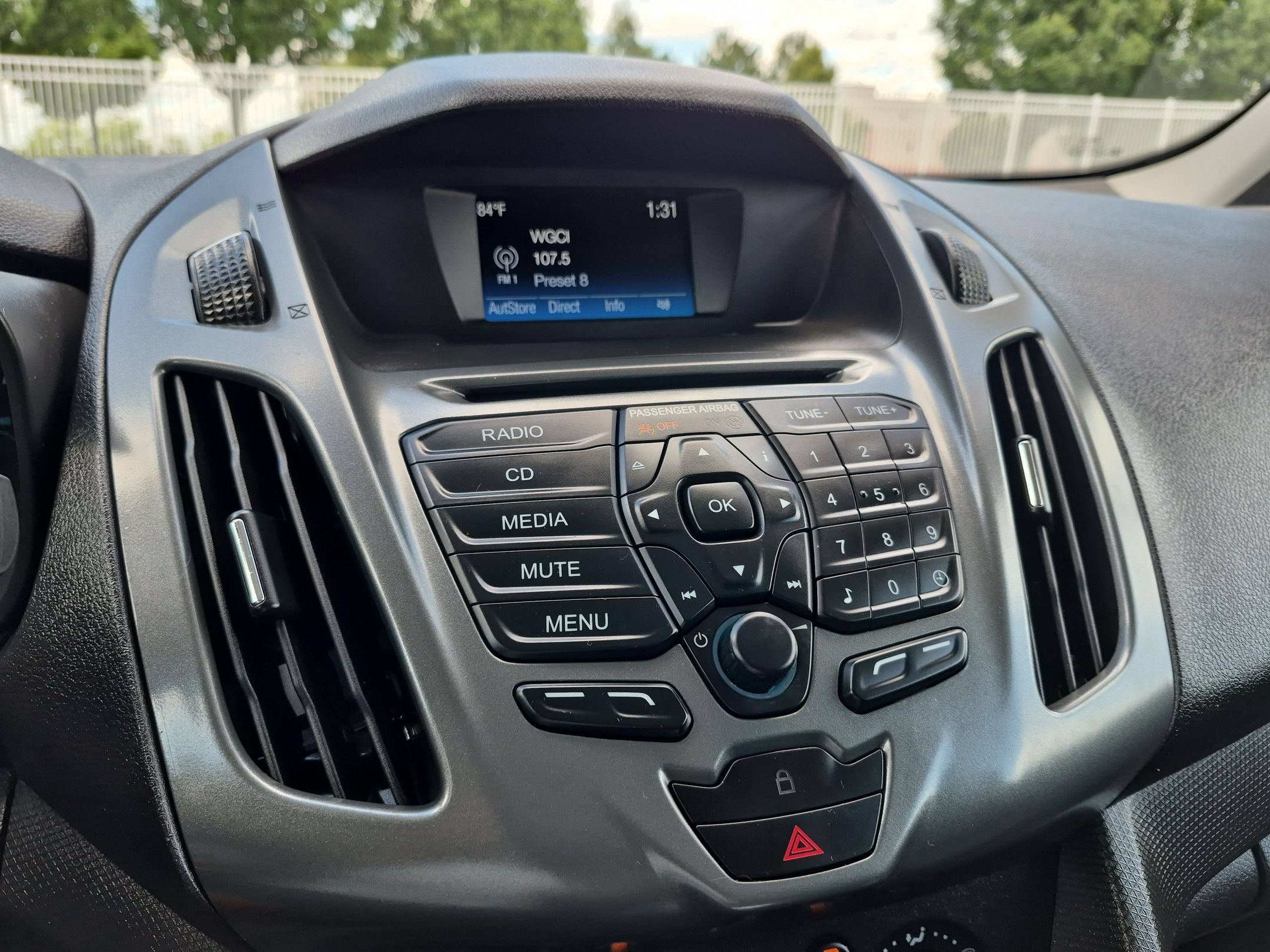 Used 2017 Frozen White Ford XL image 15
