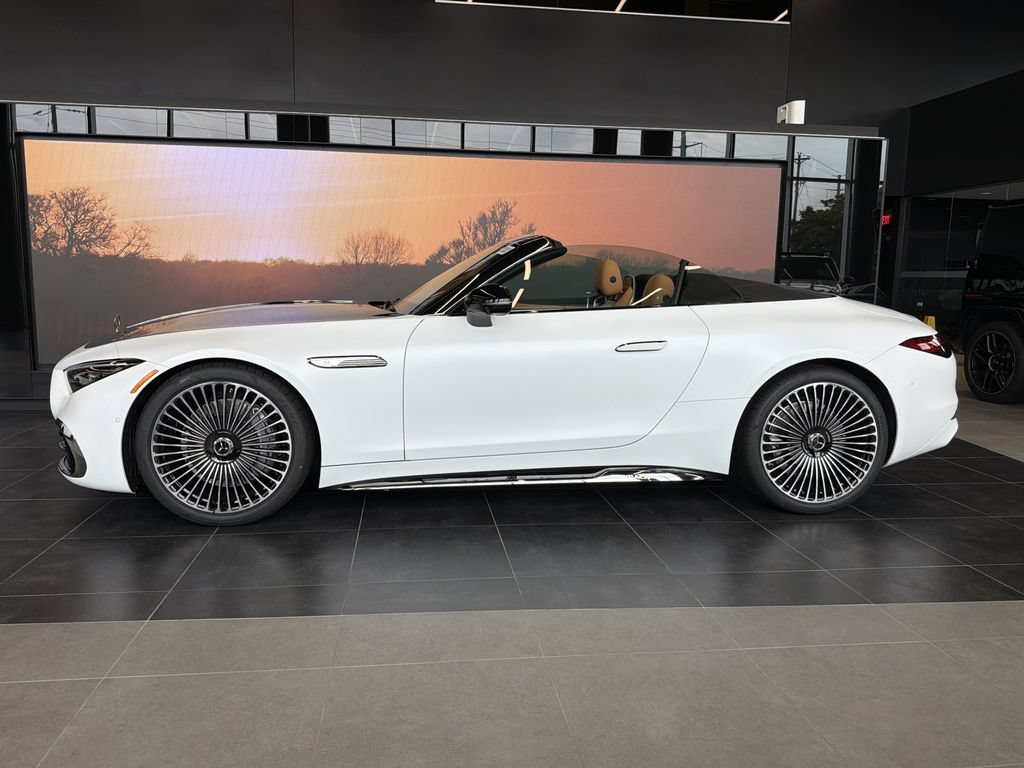 New 2027 MANUFAKTUR moonlight white magno (White Ambiance) Mercedes-Benz Maybach SL 680 Monogram Series image 46
