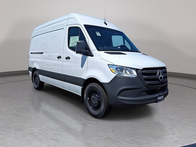 New 2026 Arctic White Mercedes-Benz Cargo 144 WB image 3