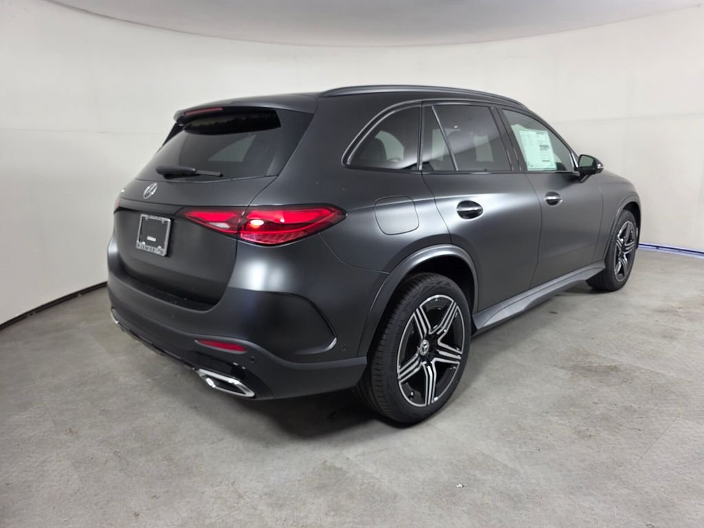 New 2026 MANUFAKTUR exclusive graphite grey magno Mercedes-Benz GLC 300 image 4