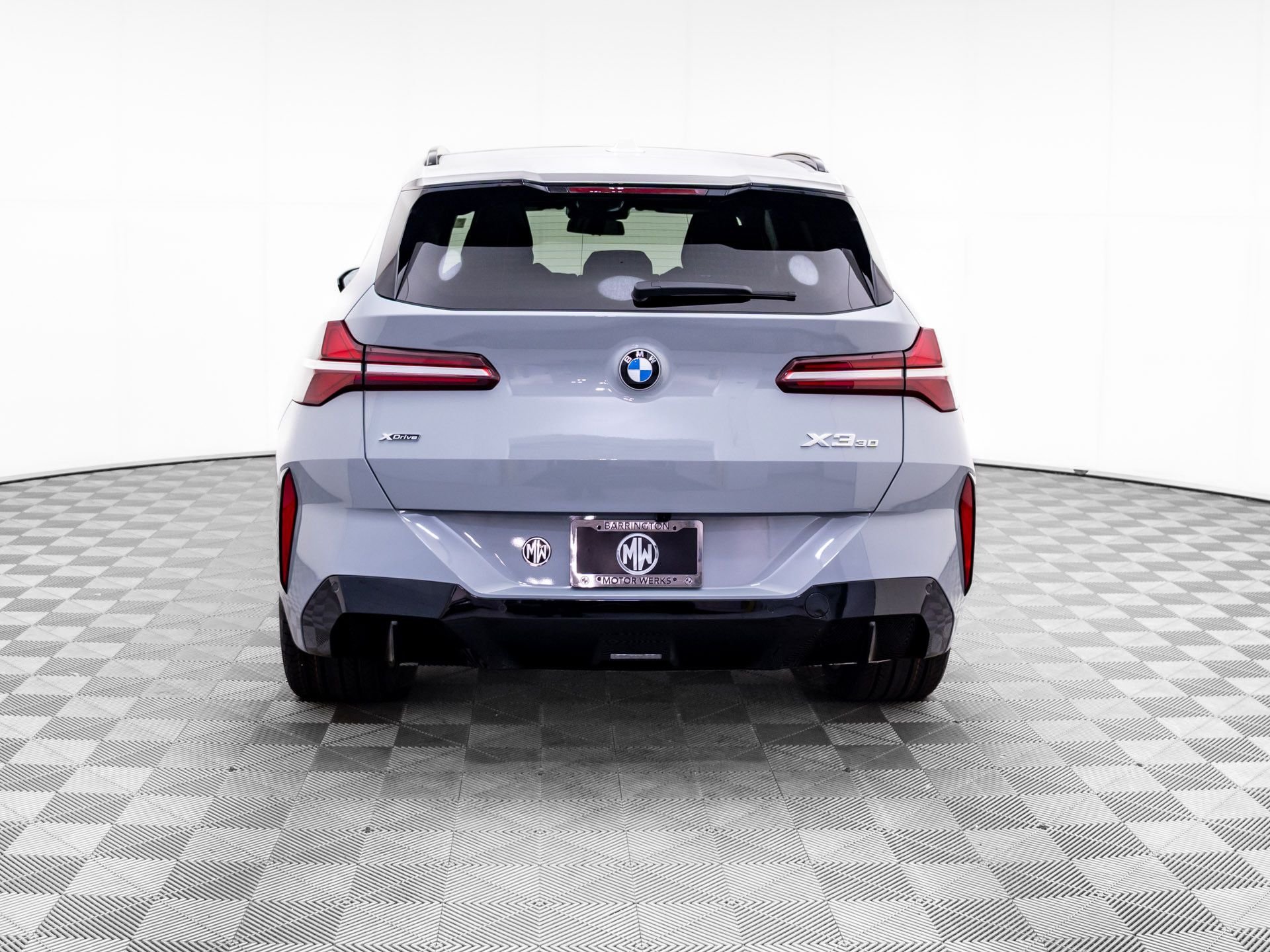 New 2026 Brooklyn Grey Metallic BMW 30 xDrive image 4