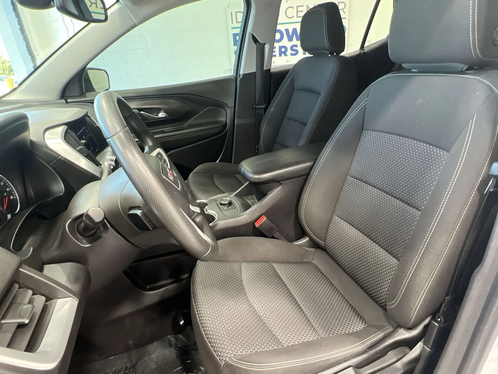 2024 GMC Terrain SLE - Photo 11