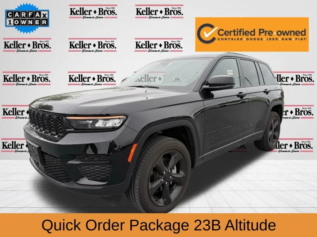 Used 2023 Black Jeep Altitude X image 3