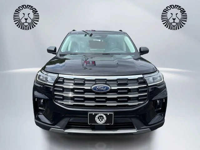New 2026 Agate Black Metallic Ford Active image 2