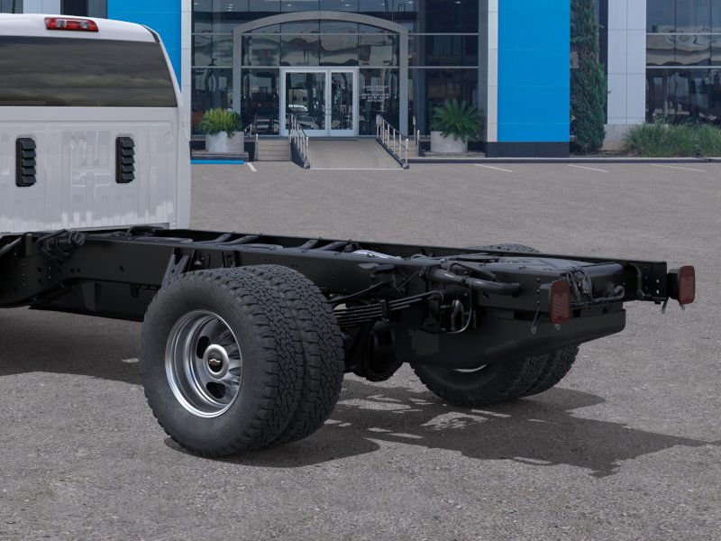 New 2026 Summit White Chevrolet Work Truck image 14
