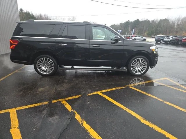 2023 Ford Expedition Limited - Photo 4