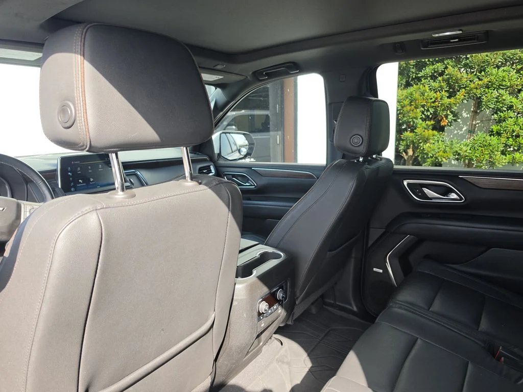 Used 2023 Summit White Chevrolet High Country image 13