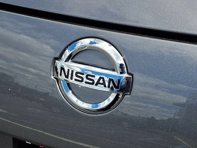 Used 2019 Gray Nissan  image 31