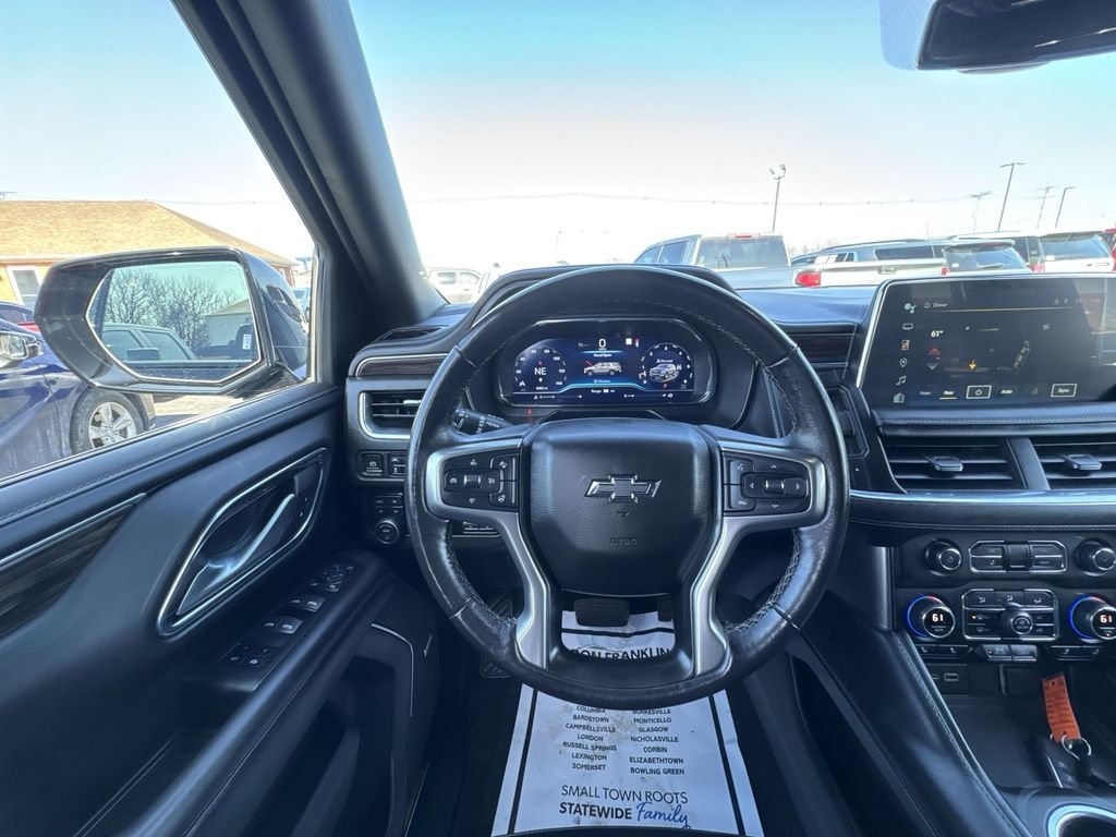 Used 2022 Black Chevrolet Z71 image 14