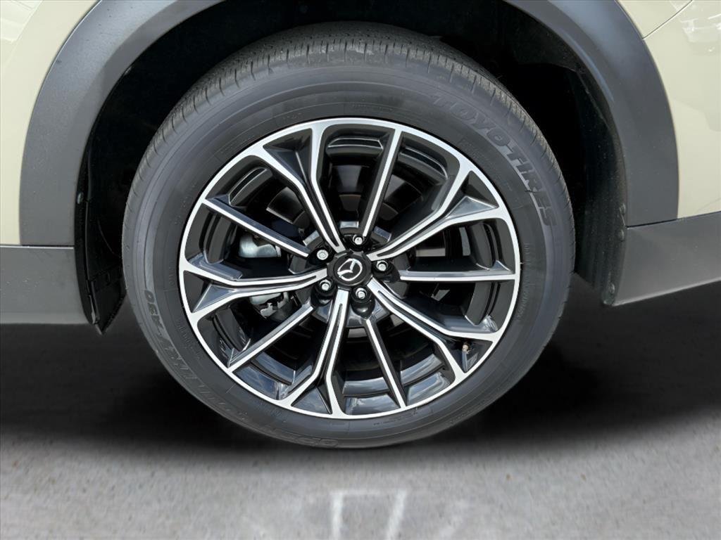 Used 2025 Zircon Sand Metallic Mazda Premium Plus Package image 15