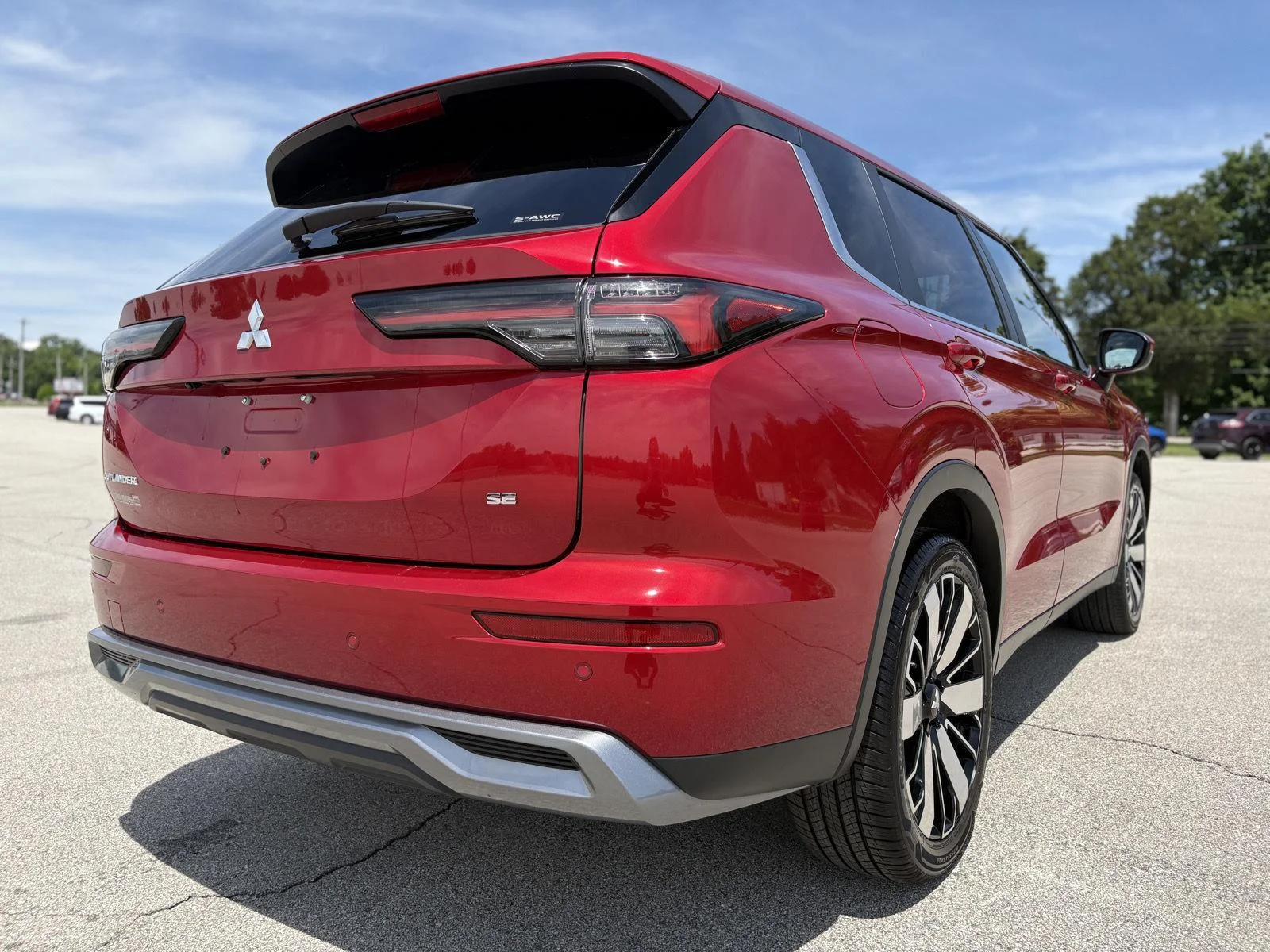 2025 Mitsubishi Outlander SE - Photo 23