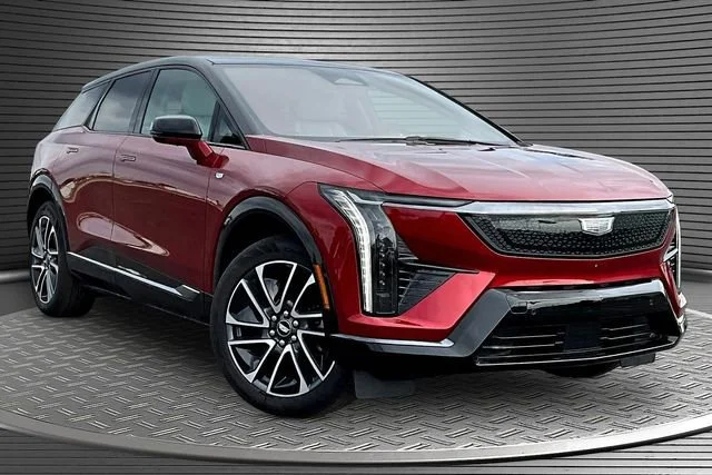 2026 Cadillac OPTIQ Sport - Photo 2