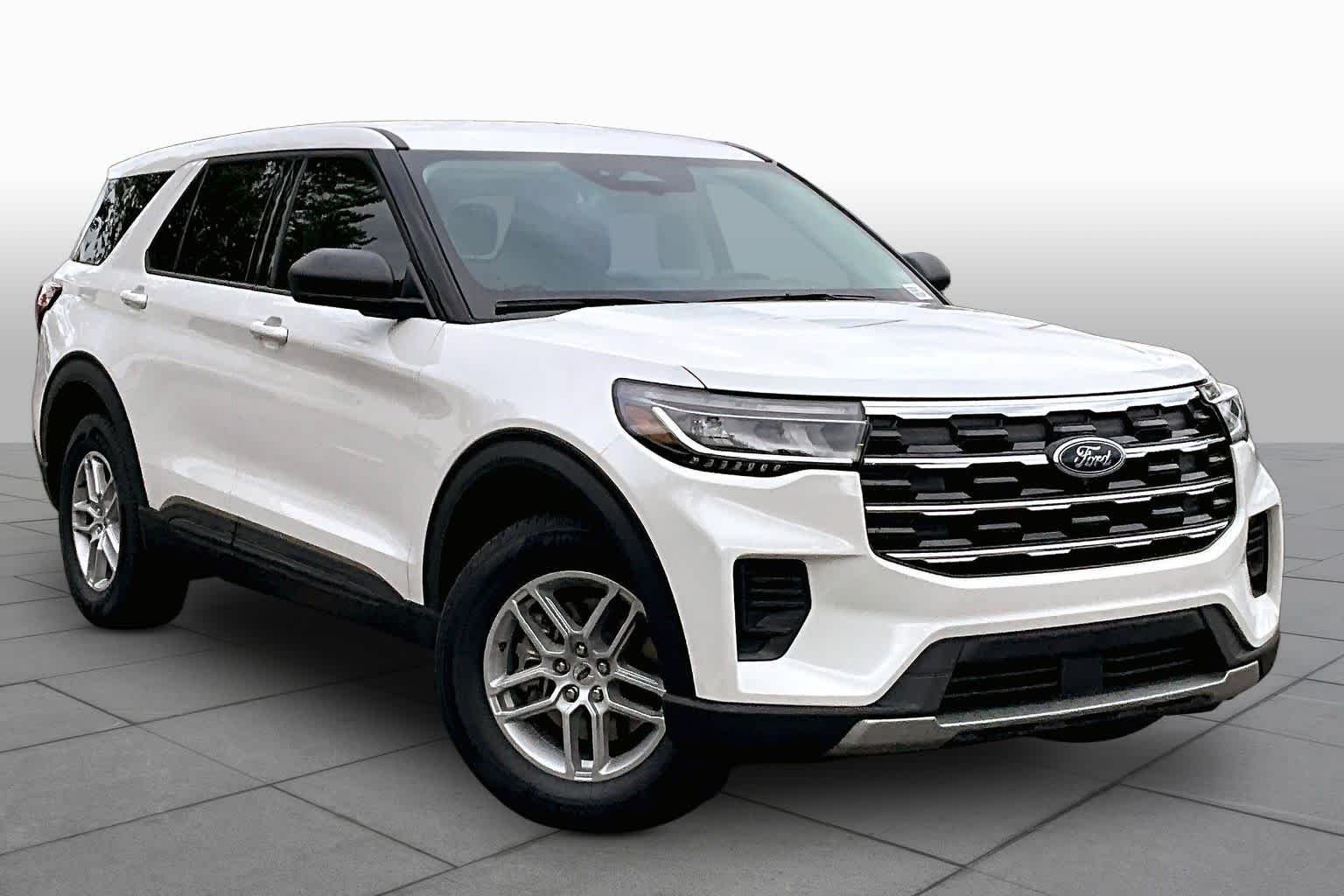 New 2026 Star White Metallic Tri-Coat Ford Active 100A image 2