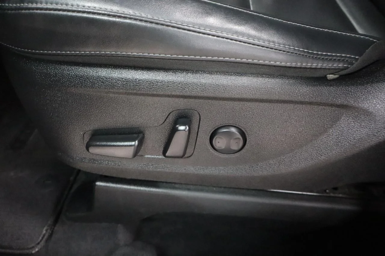 Used 2020 Gravity Gray Kia S image 10