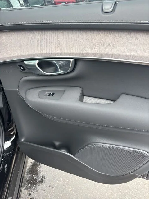 2026 Volvo XC90 Ultra - Photo 29