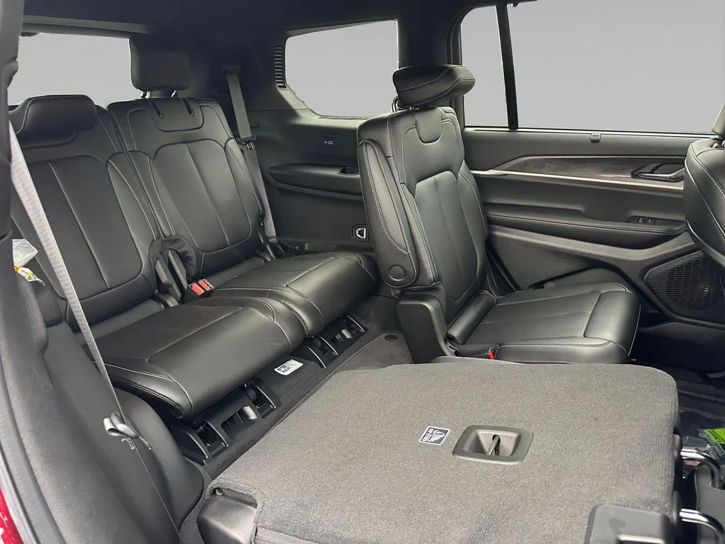 2025 Jeep Grand Cherokee L Limited - Photo 17