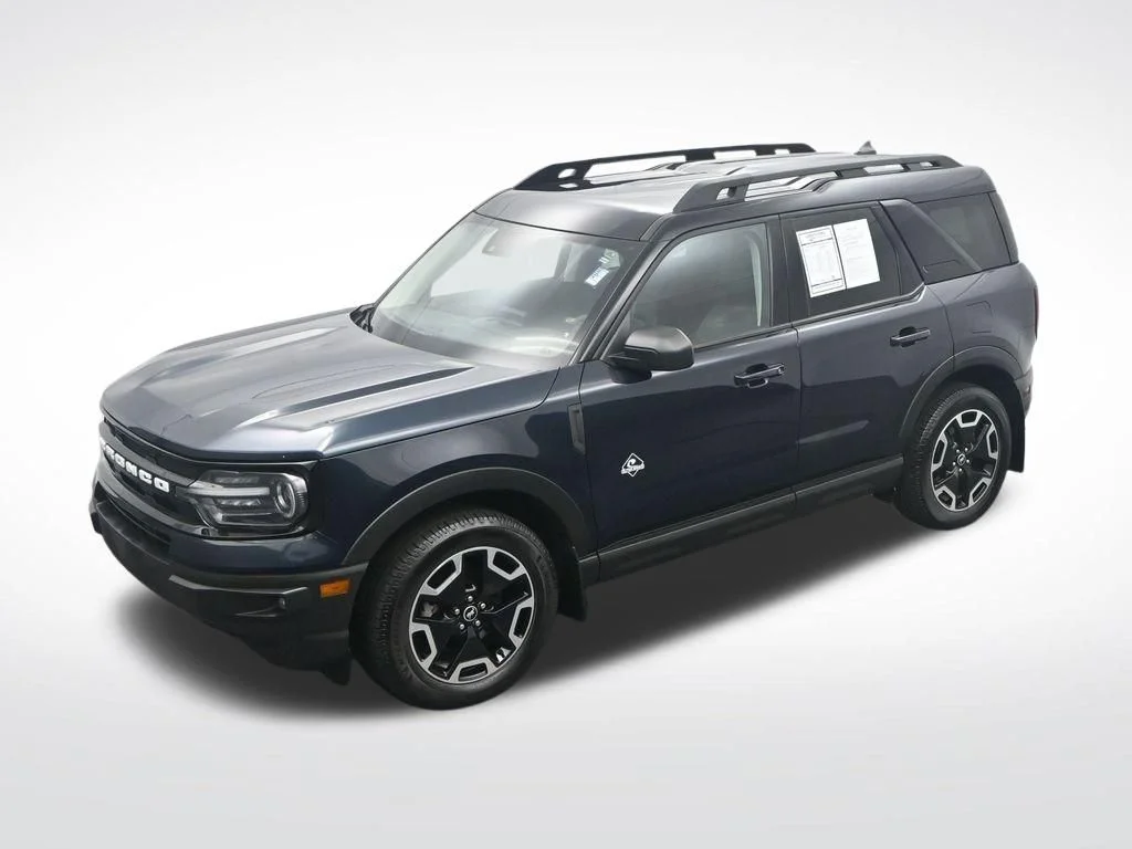 Used 2022 Blue Metallic Ford Outer Banks image 36