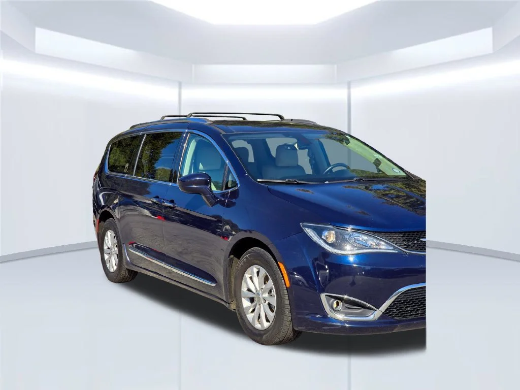 Used 2018 Blue Chrysler Touring L Plus image 49