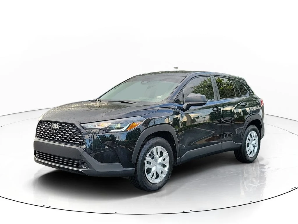 Used 2024 Black Toyota L image 2