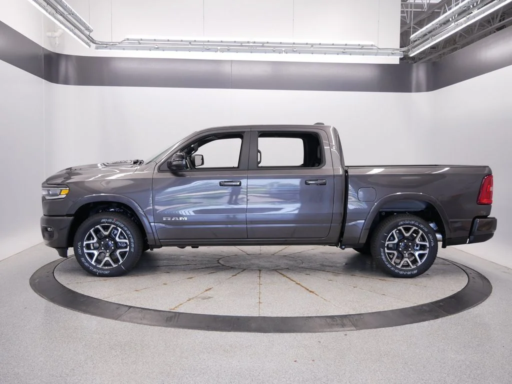 New 2026 Granite Crystal Metallic Clear-Coat Exterior Paint Ram Laramie image 2