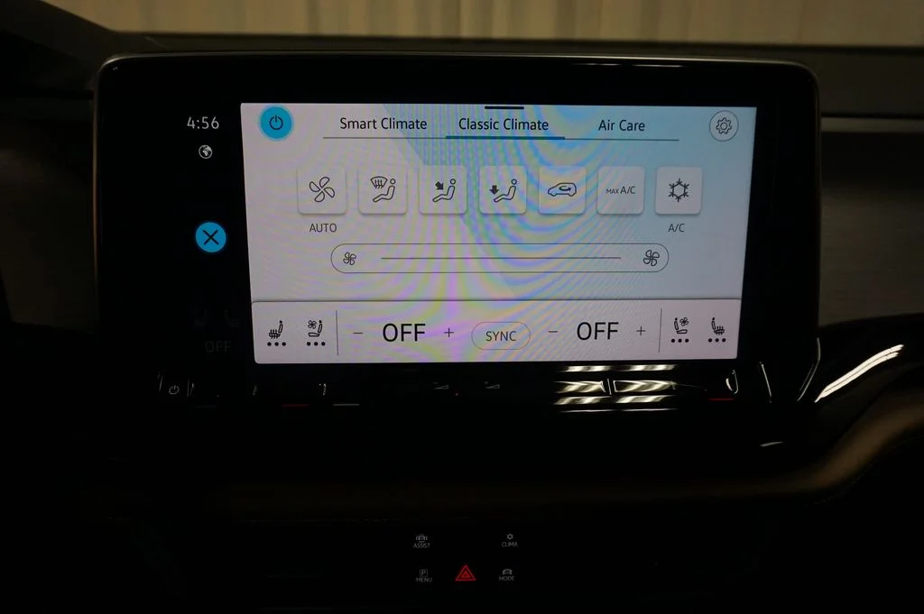 New 2026 Opal White Volkswagen 2.0T SE w/Technology image 17