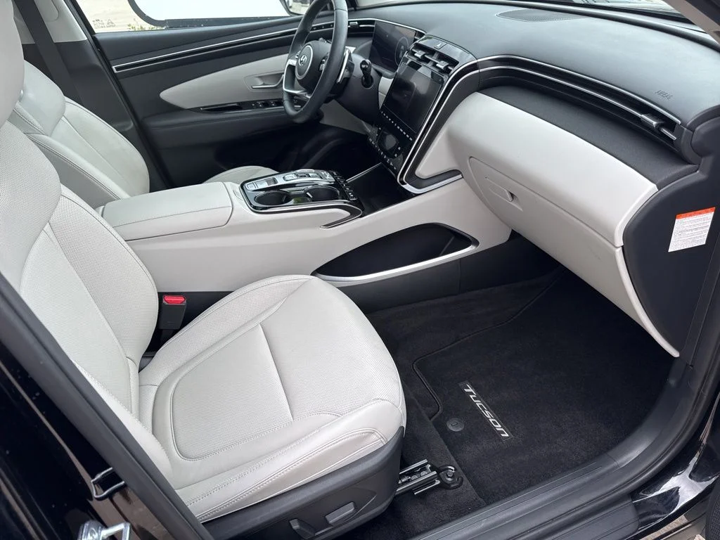 Used 2023 Black Hyundai Limited image 20